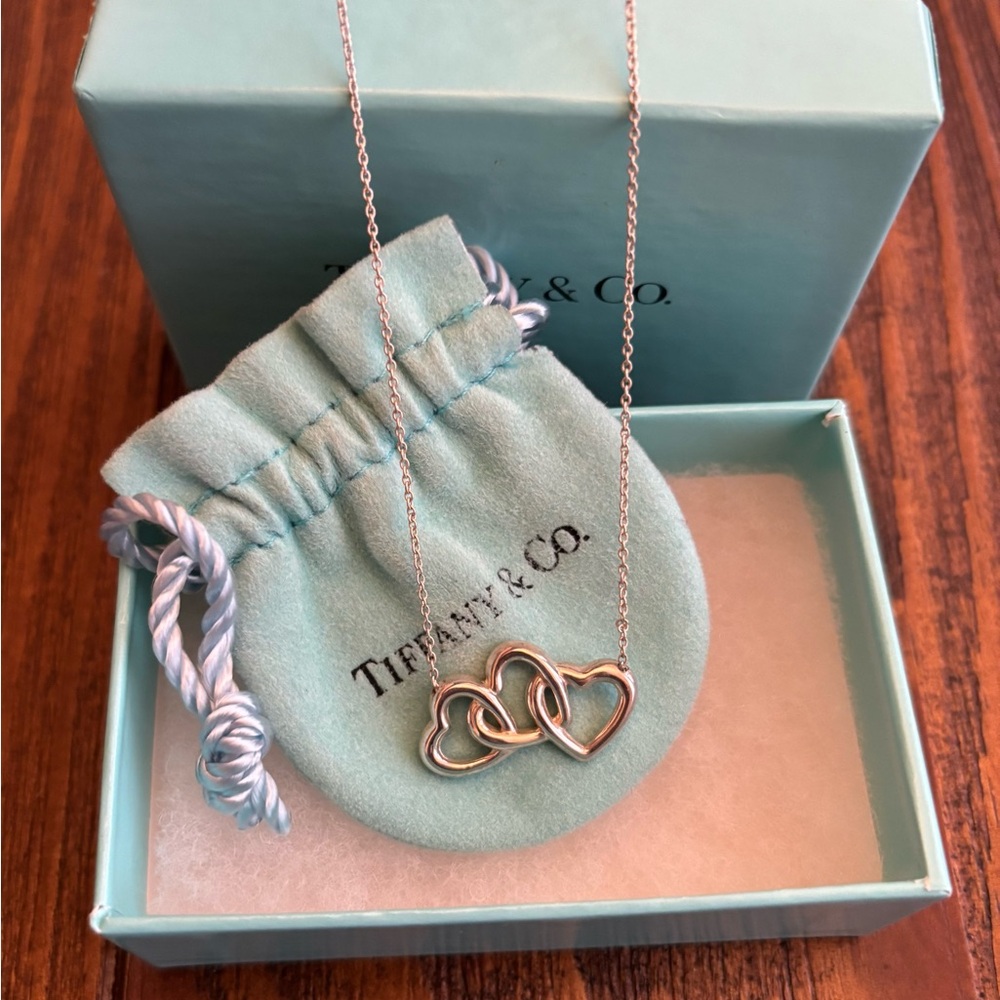 Tiffany & Co Sterling Silver Triple Open Heart Pendant Necklace With Box